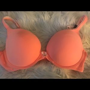 Body by Victoria Push-Up Demi